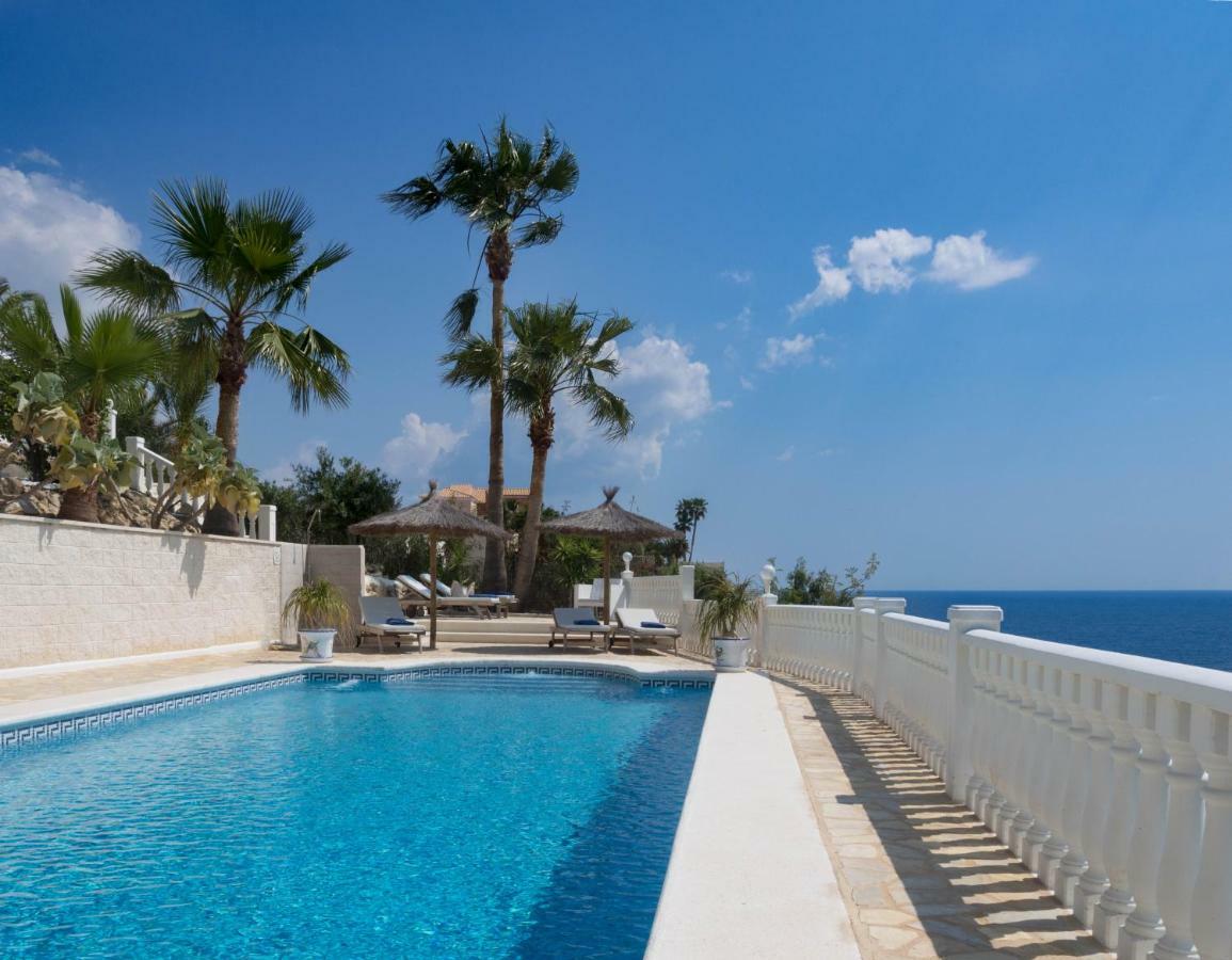 Frontline Villa, Five Star Deluxe El Campello Ngoại thất bức ảnh