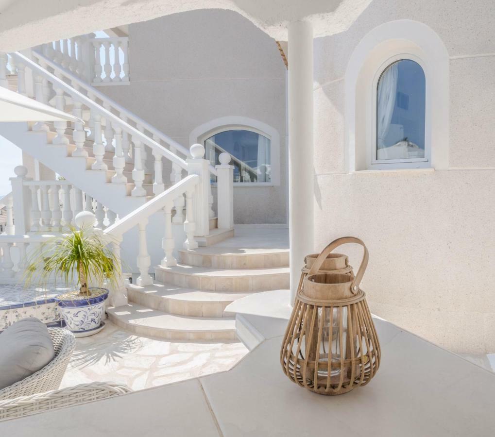 Frontline Villa, Five Star Deluxe El Campello Ngoại thất bức ảnh